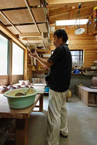 粉引陶芸作家　鈴木寿一　ハピポ　撮影西田圭介　hapypo.com